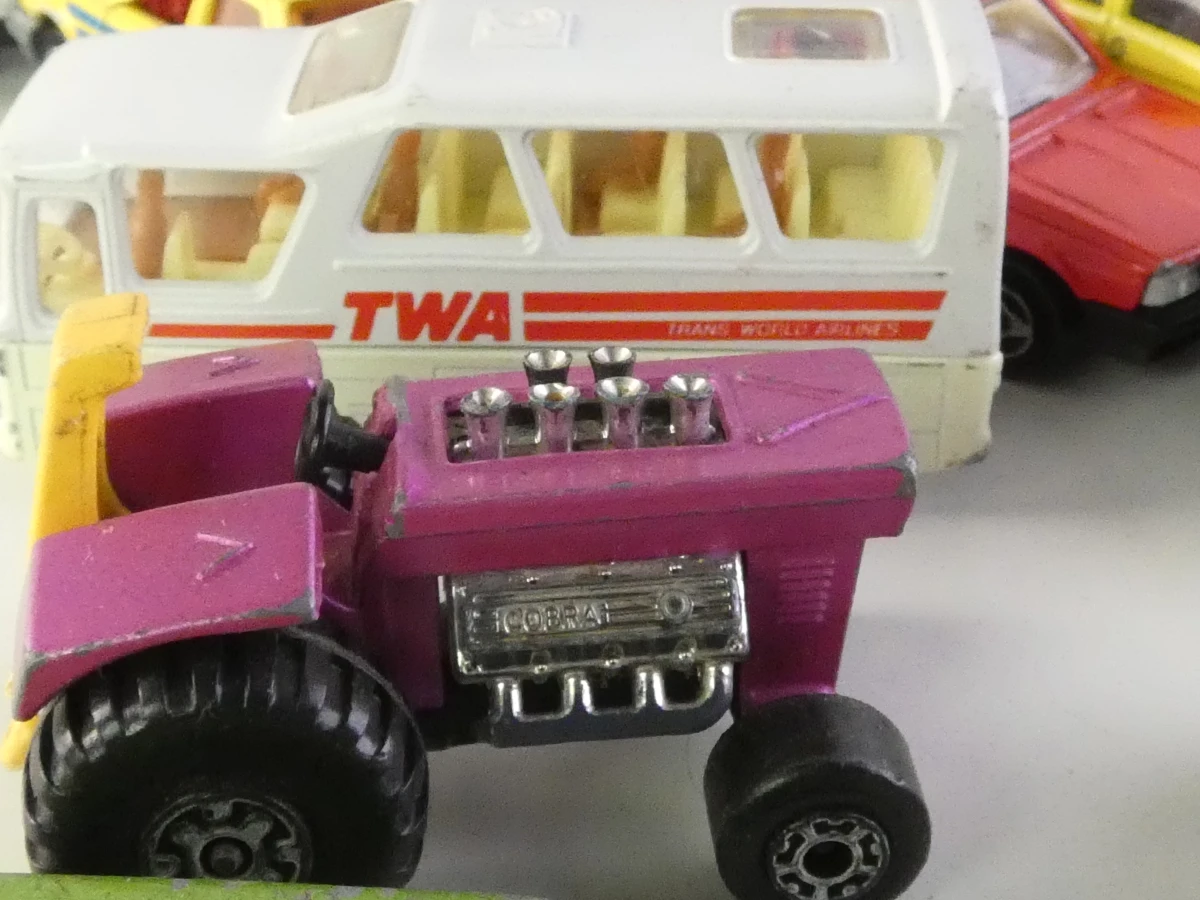 Set vintage Matchbox speelgoedauto's met koffer - foto 17