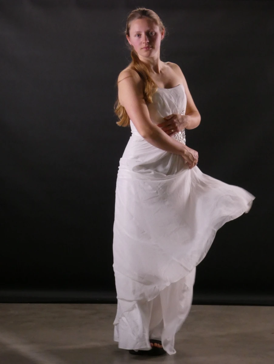 Elegante strapless bruidsjurk van Tomy Cocktail - foto 3