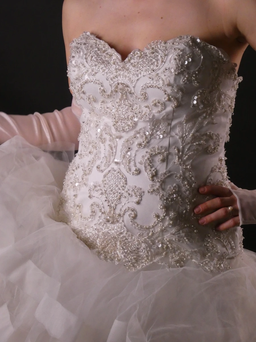 Luxe strapless bruidsjurk van Kelly Star - foto 2