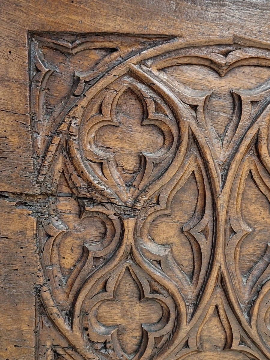 Antiek-look neogotische houten kist - rijk gesneden Gothic Revival decor - foto 8