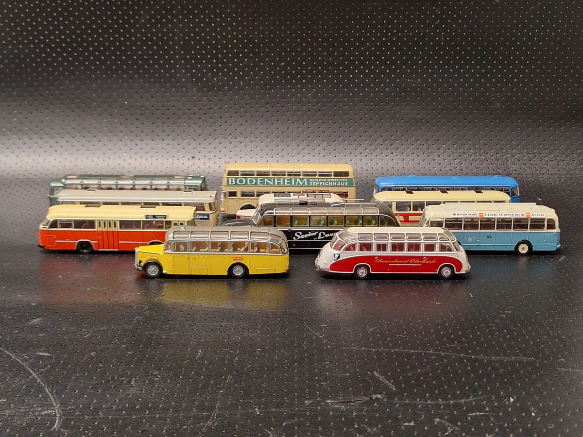 Lot van 11 vintage miniatuurbussen van Editions Atlas - Bus Collection - foto 2