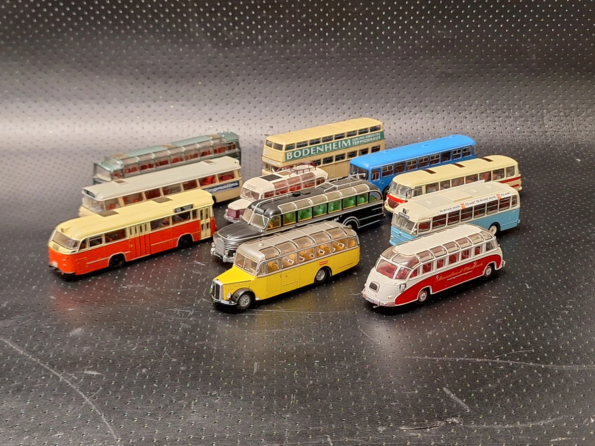 Lot van 11 vintage miniatuurbussen van Editions Atlas - Bus Collection - foto 3