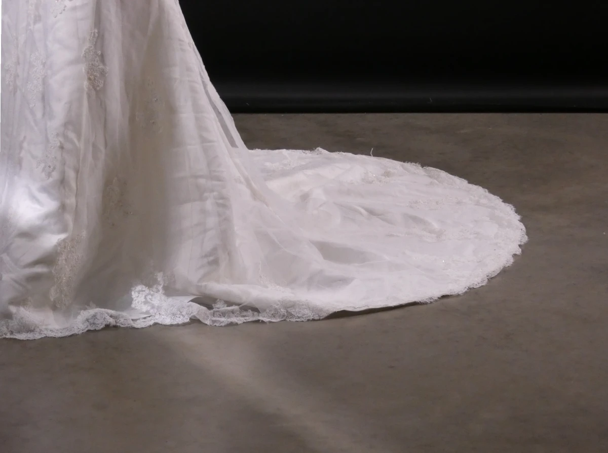 Elegante strapless bruidsjurk van Miss Kelly - foto 2