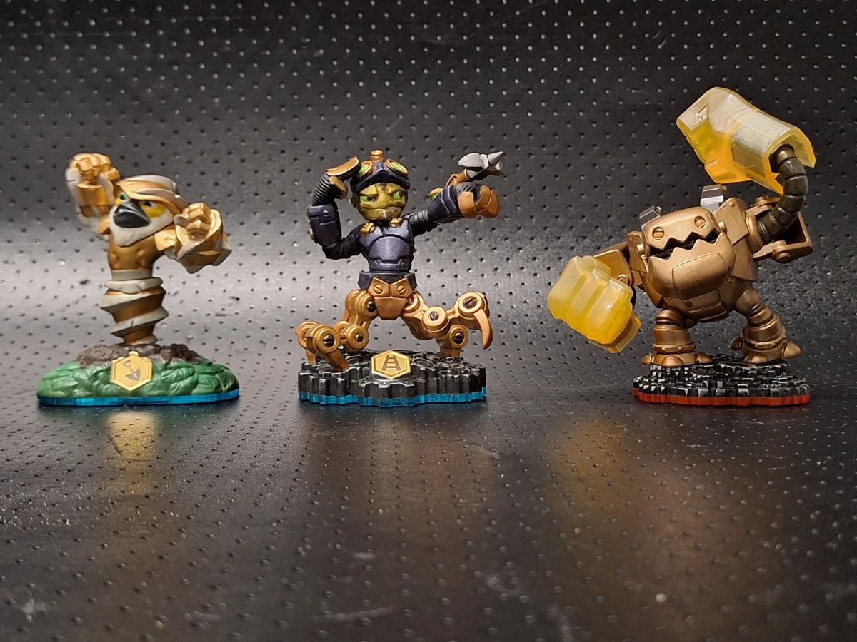 Verzameling van 30 Skylanders gamefiguren inclusief Giants - foto 3