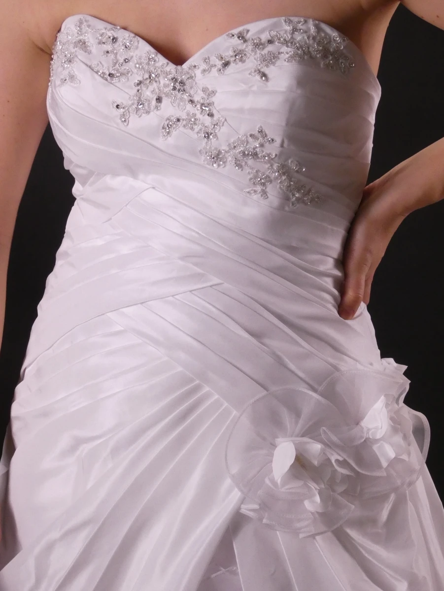 Elegante strapless bruidsjurk van Miss Kelly Paris - foto 3