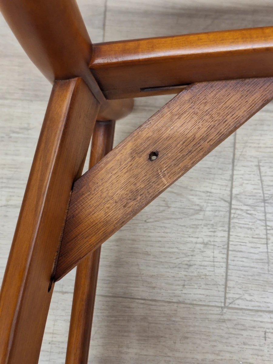 Vintage loungefauteuil in massief hout met blauwgrijze velours bekleding - foto 11