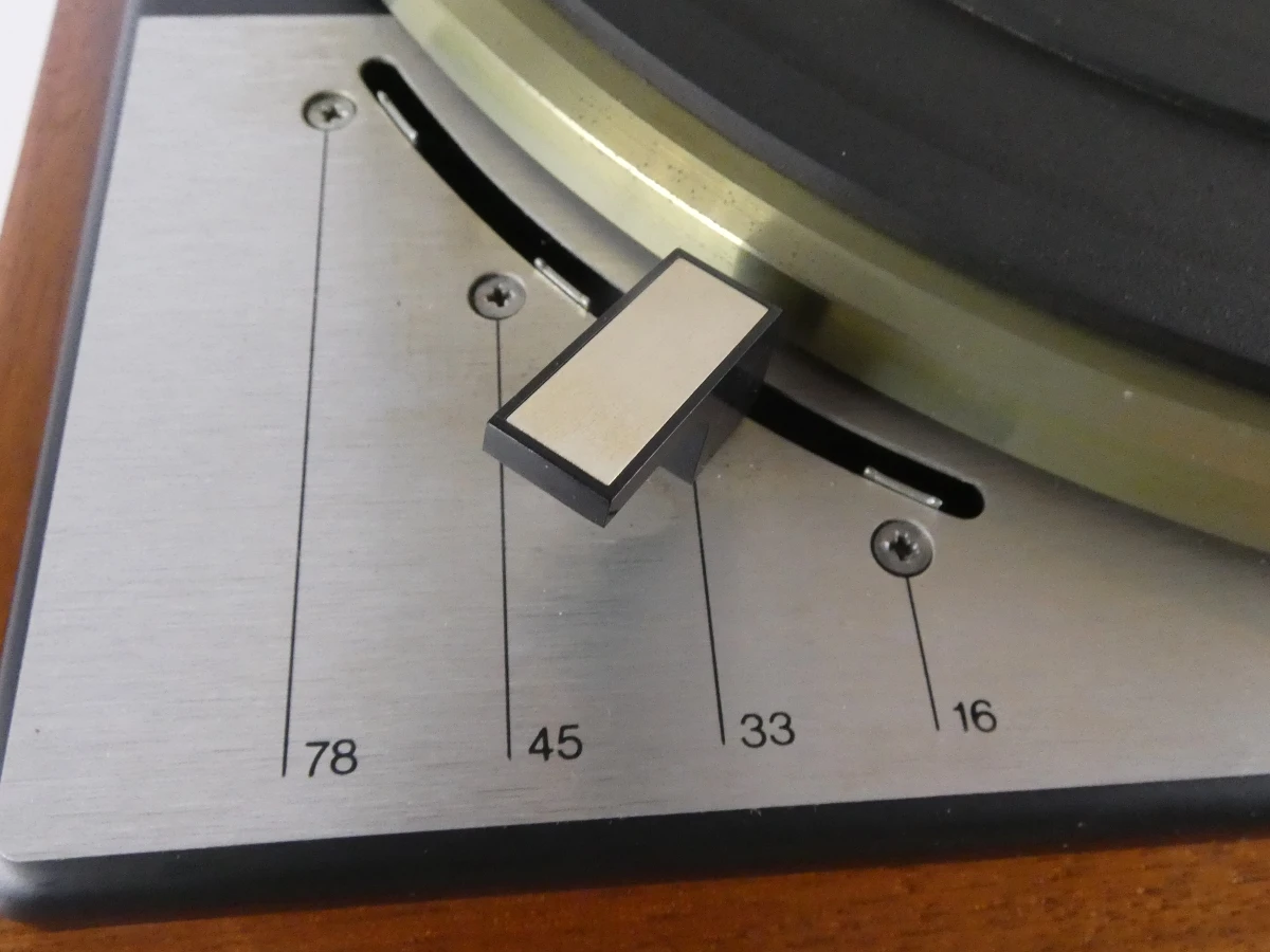Legendarische Lenco L75 Vintage Platenspeler | Zwitserse Kwaliteit - foto 2