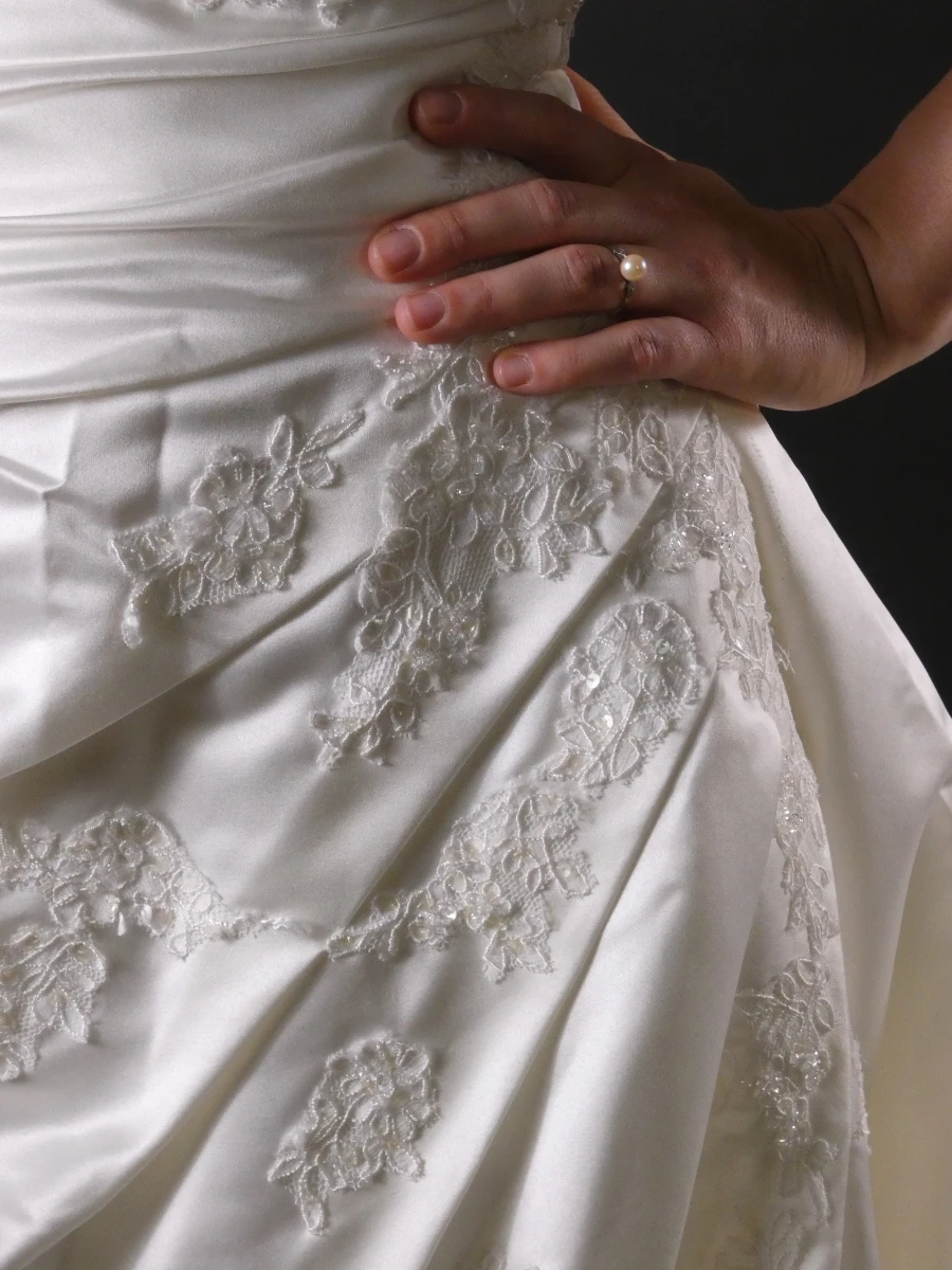 Elegante Miss Kelly bruidsjurk met afneembaar bolero-jasje. - foto 7