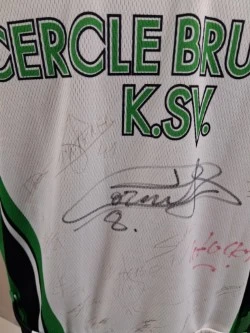 Officieel, gesigneerd wielershirt van Cercle Brugge K.S.V. - foto 3