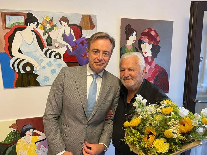 Drieluik: 3 Portretten van dames in het groen gesigneerd René Goldstein - foto 11
