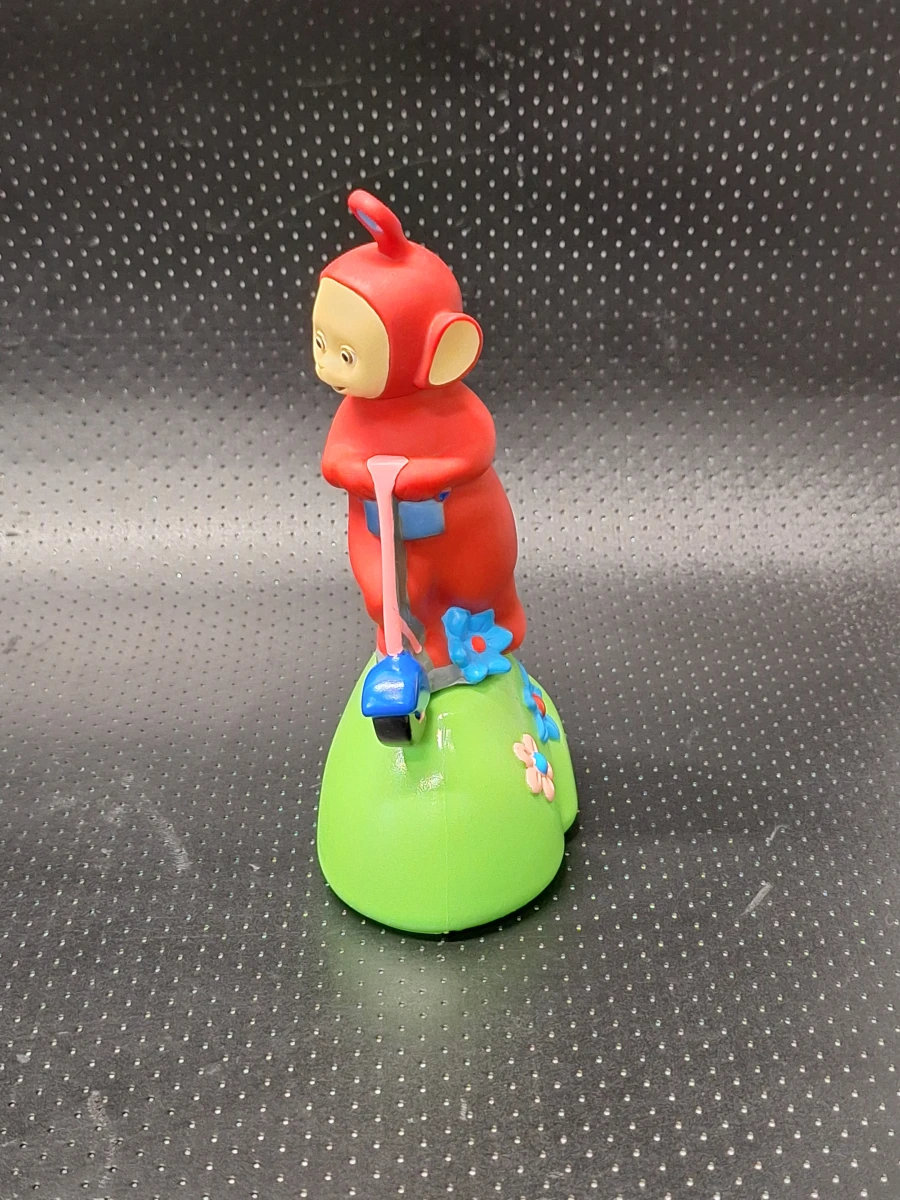 Kavel van 14 vintage Disney, Pixar, DreamWorks en Teletubbies figuren in de vorm van badverzorgingsflessen - foto 17