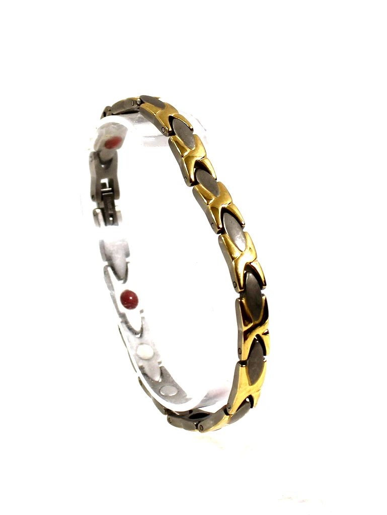 4 - in - 1 Titanium Wellness Armband – kavel bij De Kringwinkel, Dilsen