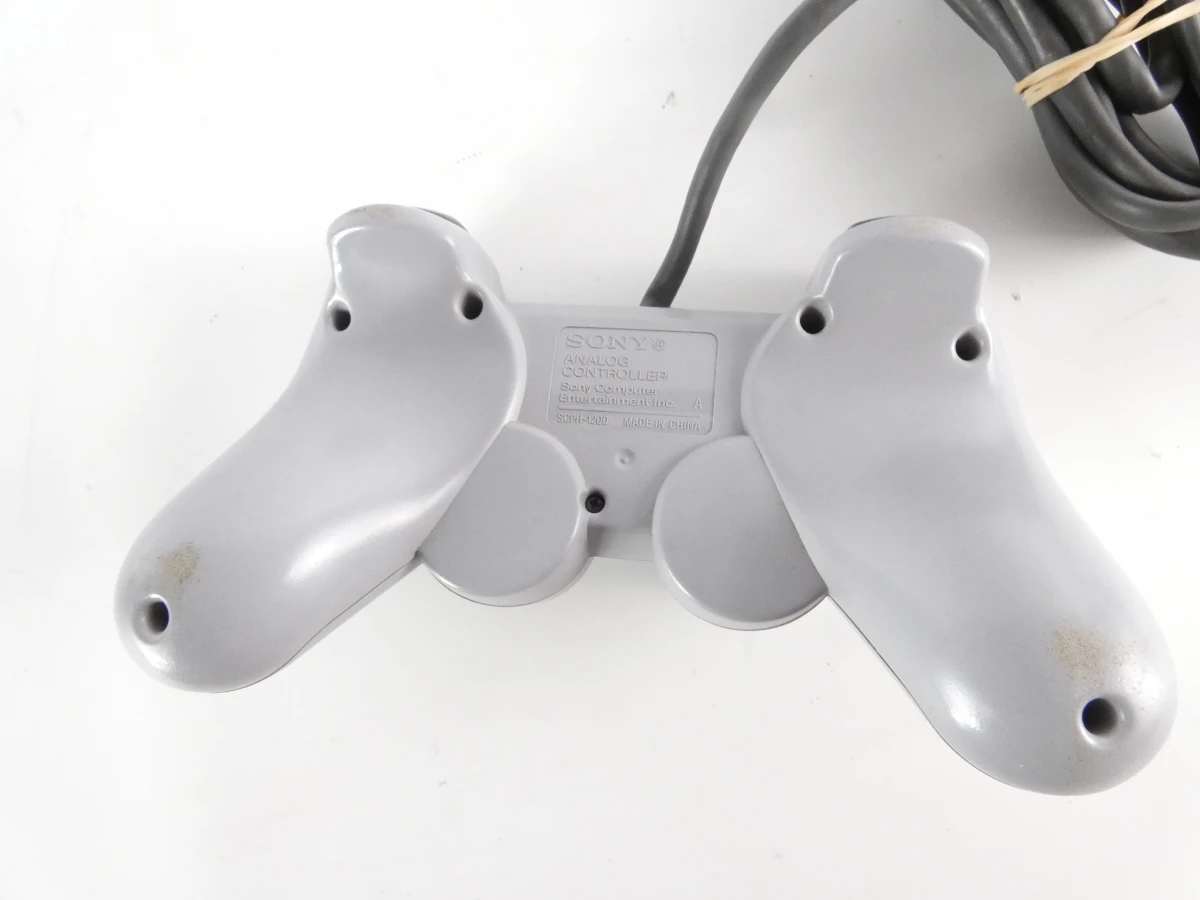 Sony PlayStation 1 consolebundel – PS1 met DualShock-controller, Gran Turismo 2 & accessoires - foto 17