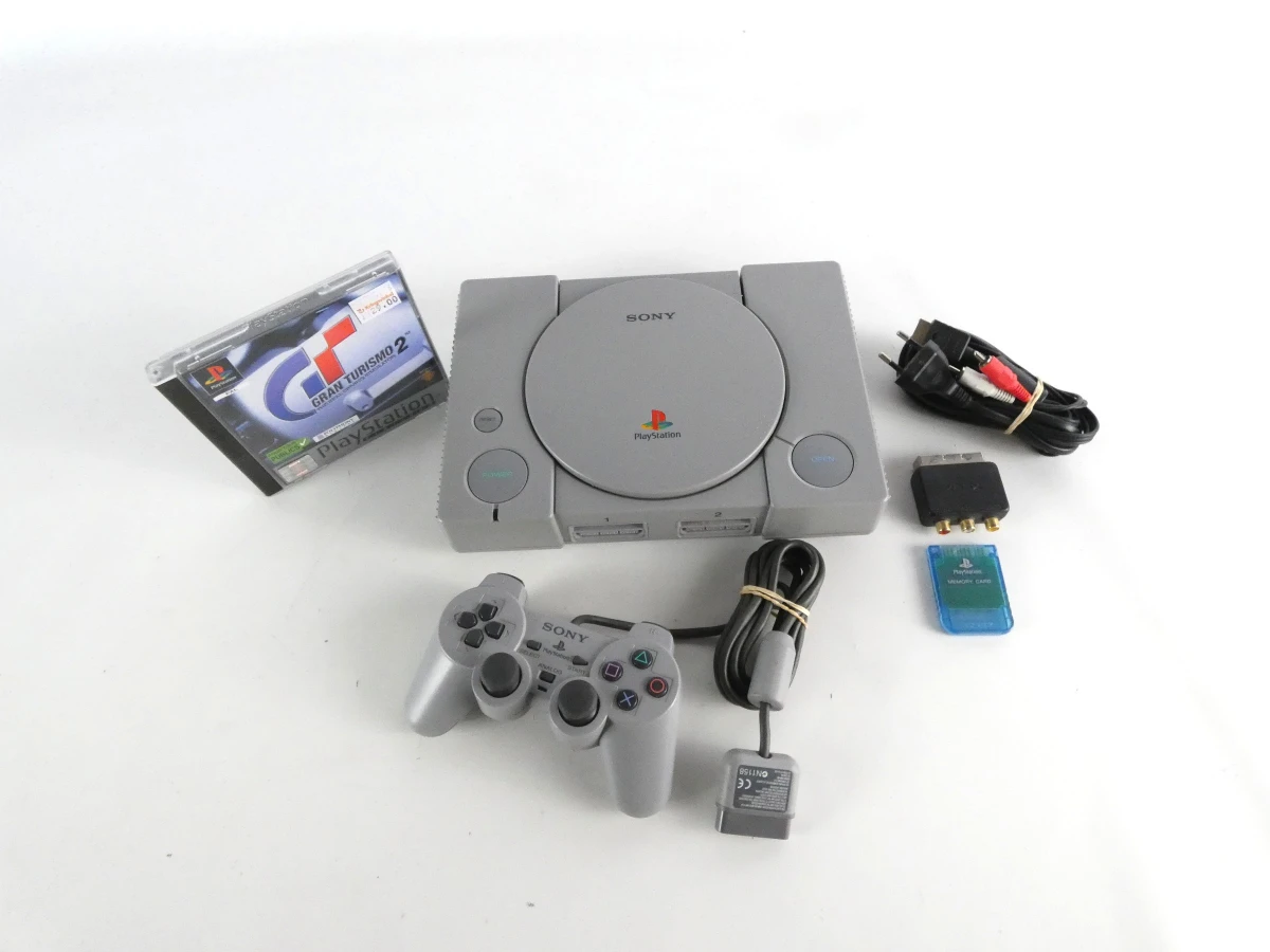 Sony PlayStation 1 consolebundel – PS1 met DualShock-controller, Gran Turismo 2 & accessoires – kavel bij De Kringwinkel, Heverlee