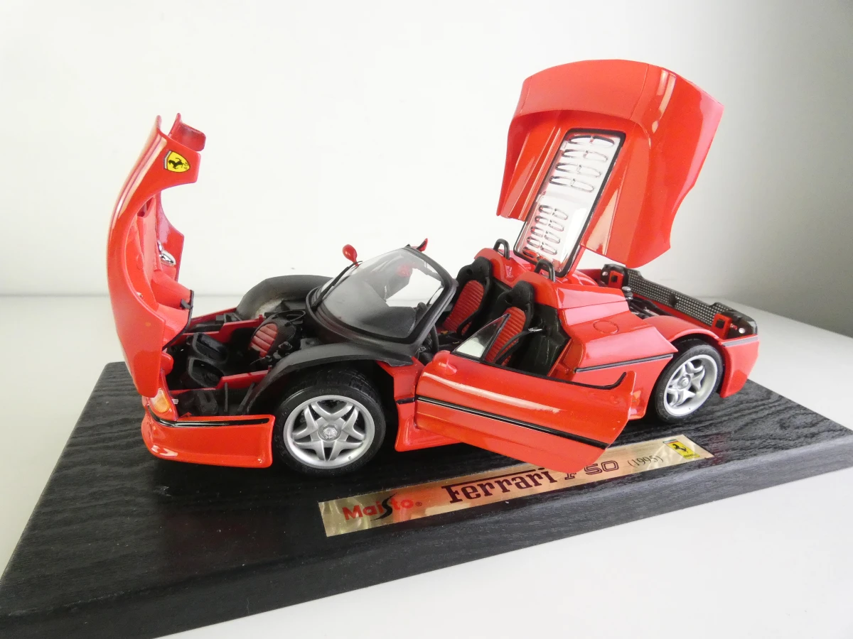 Set van 5 schaalmodellen van Maisto, in schaal 1:18 - foto 9