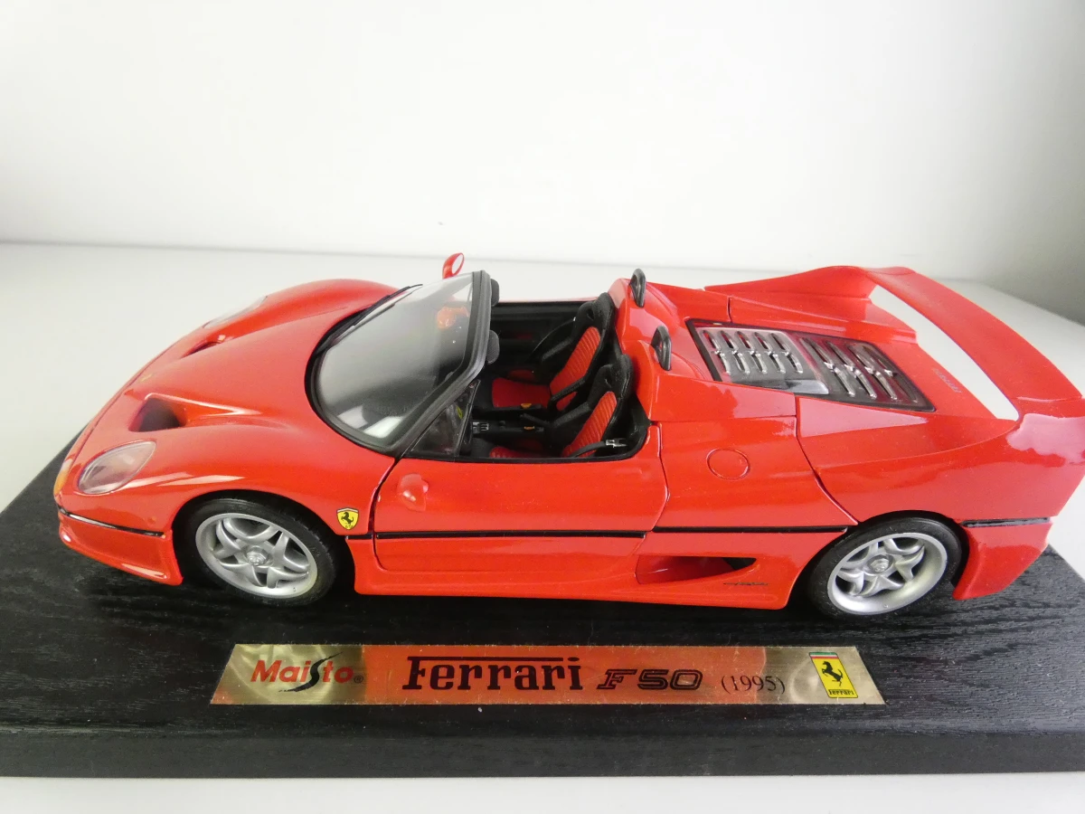 Set van 5 schaalmodellen van Maisto, in schaal 1:18 - foto 10