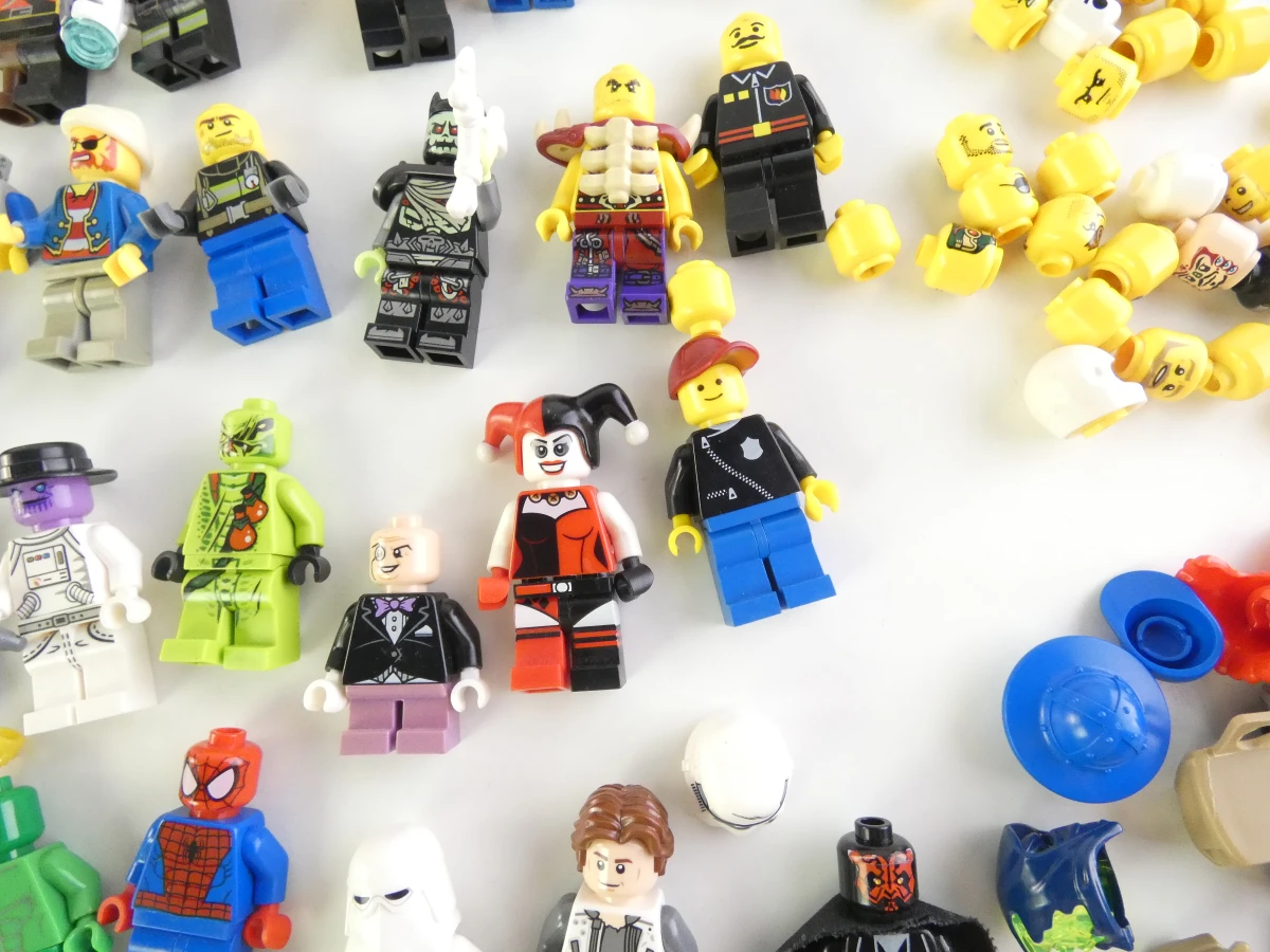 Grote LEGO Verzameling - Minifiguren en Losse Onderdelen - foto 9