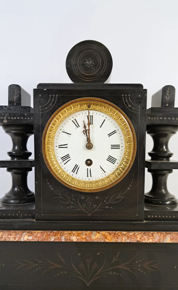 Franse Napoleon III pendule met twee tazza’s, ca. 1880 - foto 3