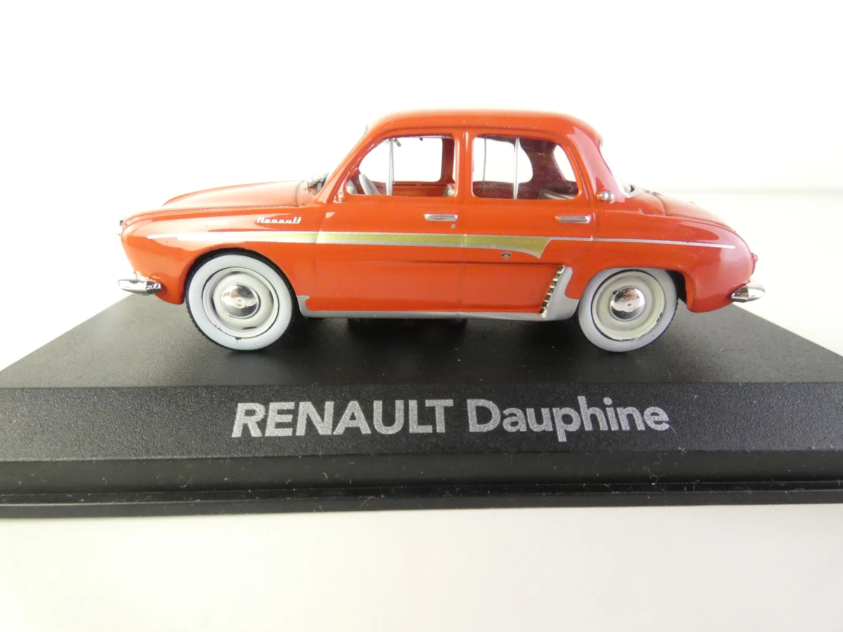 Verzameling schaalmodellen – klassieke auto’s, bussen en Volkswagen-diorama - foto 18