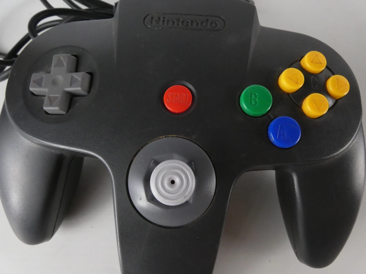 Nintendo 64 NUS-001 (EUR) met controller en game - foto 3