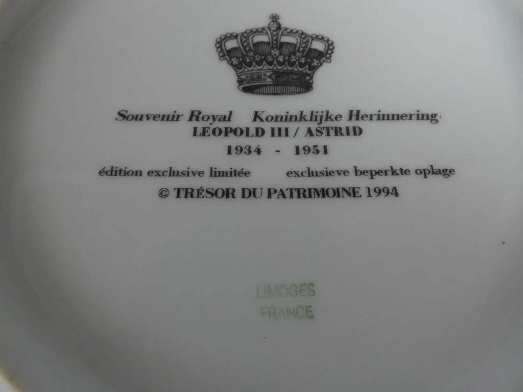 Herdenkingsbord van Koning Leopold III en Koningin Astrid - foto 3