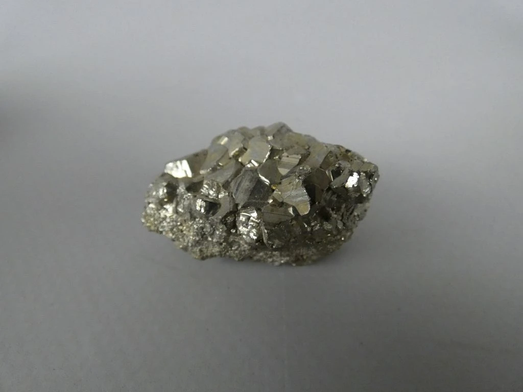Collectie van drie verschillende mineralen en kristallen - foto 7