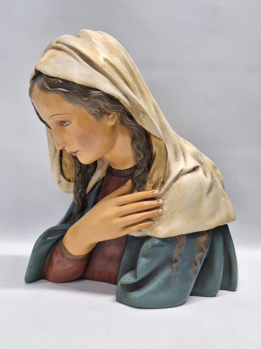 2 religieuze beelden waaronder Art Deco Maria buste en Madonna met kind onder glazen stolp - foto 2