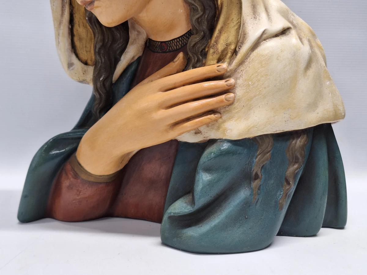 2 religieuze beelden waaronder Art Deco Maria buste en Madonna met kind onder glazen stolp - foto 4