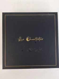 "Les Chartistes" vaas geïnspireerd door de cherubijnen - foto 5