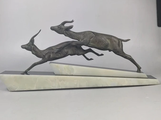 Kunstbronzen Art Deco beeld van 2 rennende gazelles - foto 7