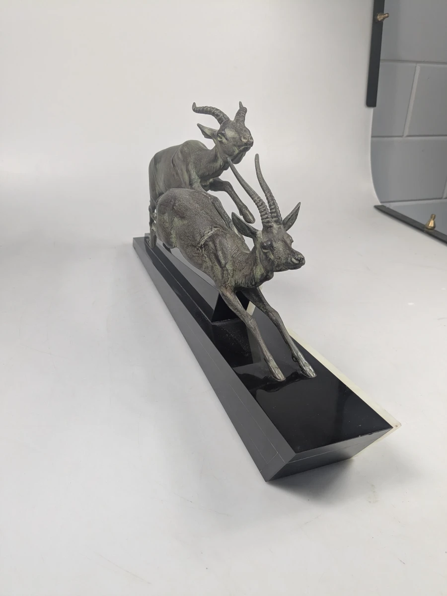 Kunstbronzen Art Deco beeld van 2 rennende gazelles - foto 3