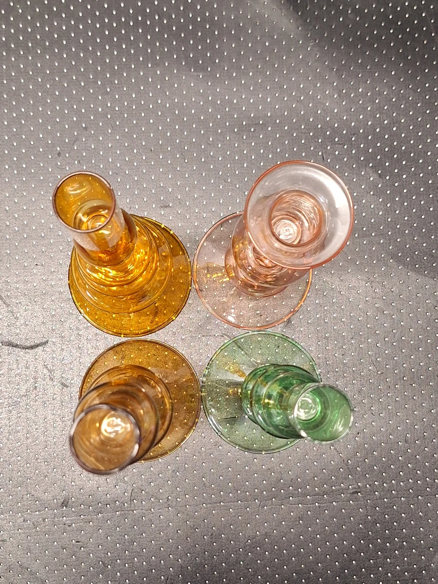 Set van 4 kleurrijke glazen kandelaars in retrostijl - foto 15