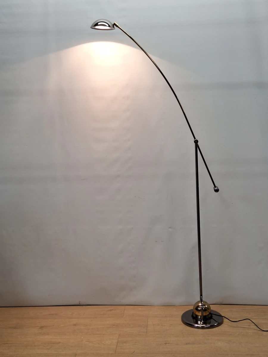 Vintage Massive boogvloerlamp met contragewicht - chroom en messingkleurig metaal, jaren ’80 - foto 2