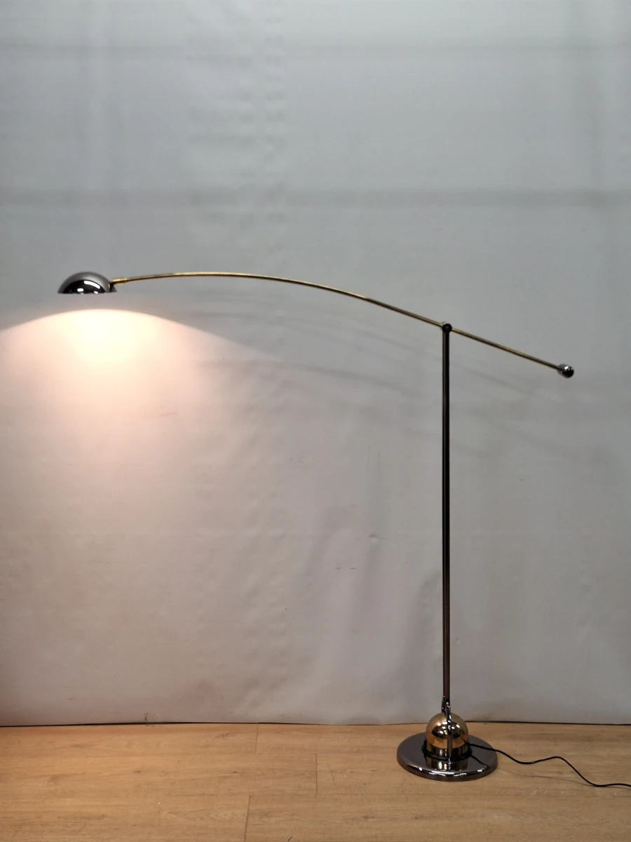 Vintage Massive boogvloerlamp met contragewicht - chroom en messingkleurig metaal, jaren ’80 - foto 4