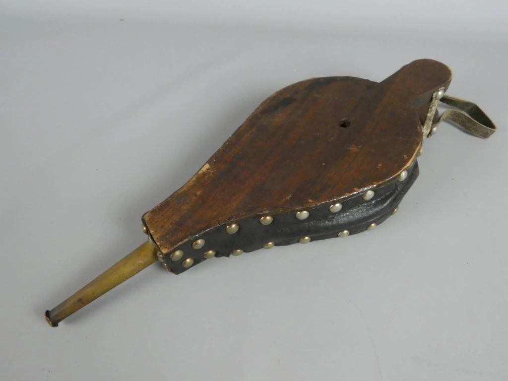 Houten haardblaasbalg met koperen tuit - foto 2