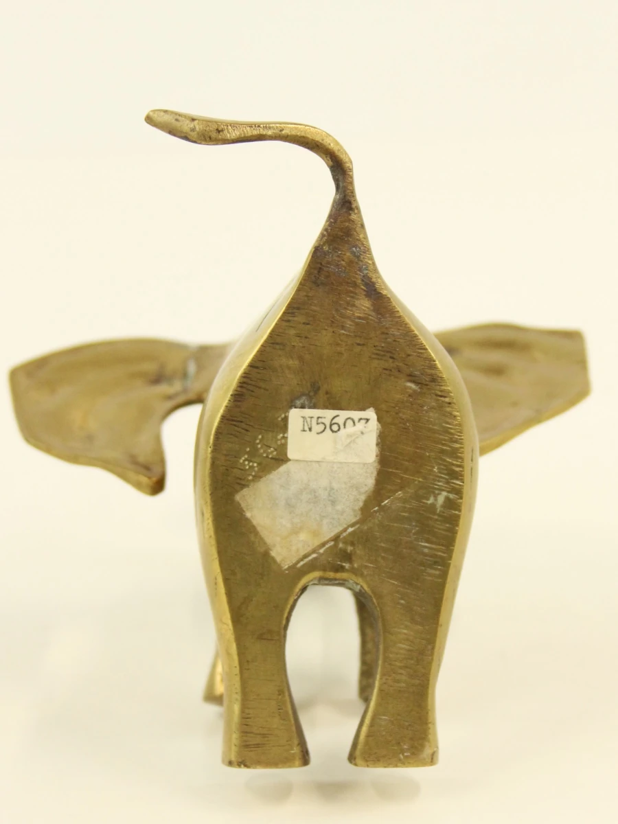 Vintage messing olifant beeldje – zittende olifant met opgeheven slurf - foto 2