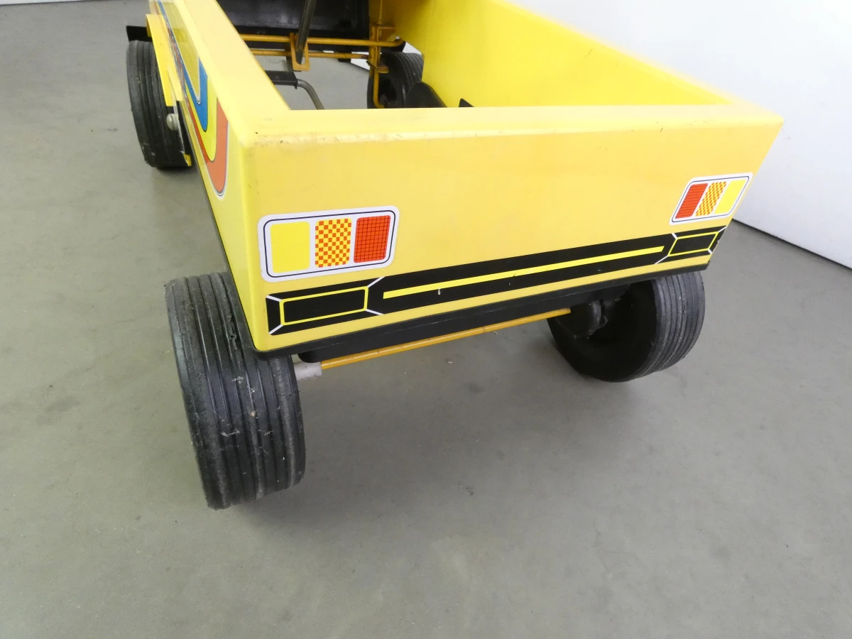 Vintage Coloma kindertruck met trappers - Spanje - foto 5