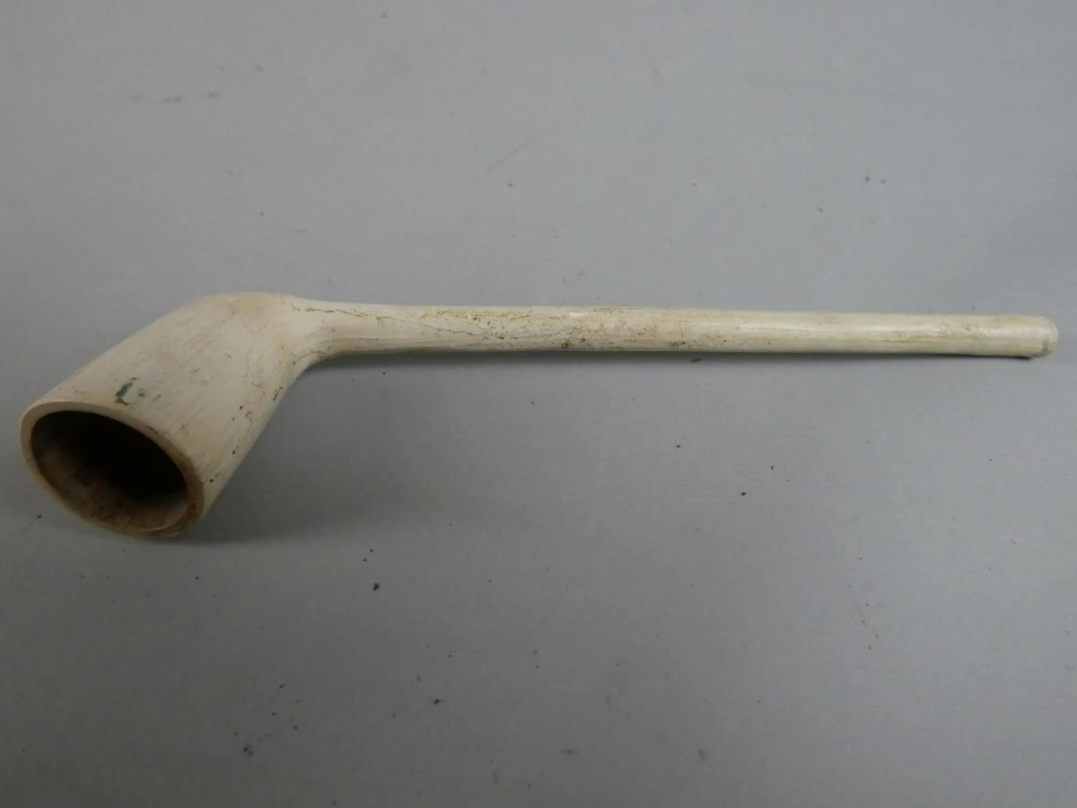 Houten wandrek met tabakspijpen - foto 17