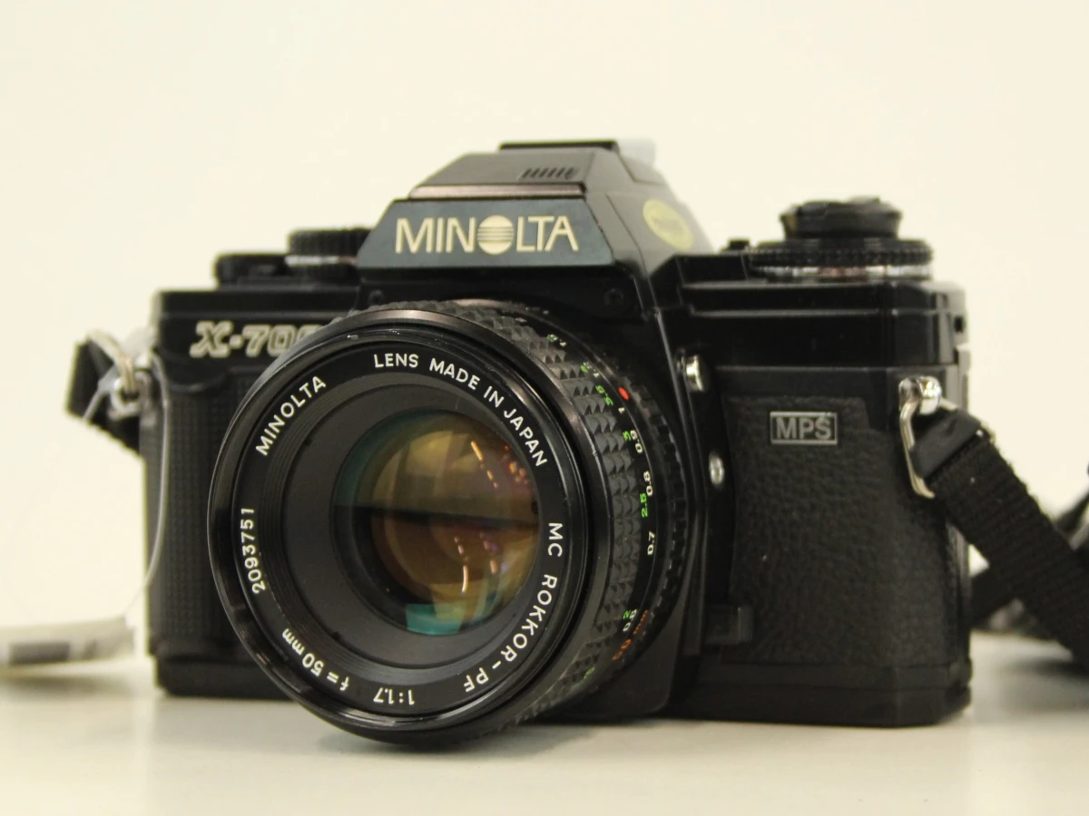 Minolta X-700 met 50 mm 1:1.7 Minolta rokkor lens - foto 2