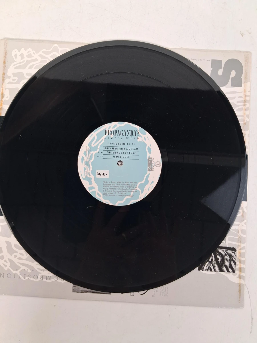 LP : Propagande : "A secret wish" - foto 4