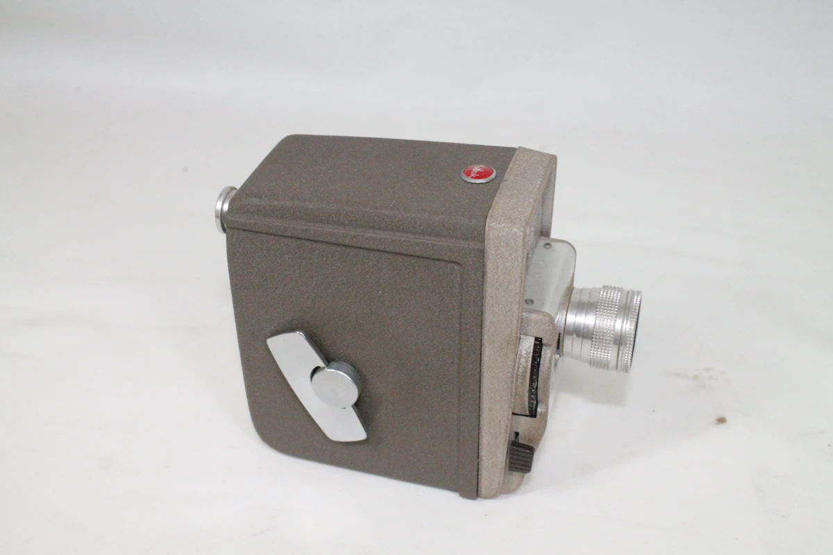 Cine-Kodak Medallion 8 Movie Camera - foto 4