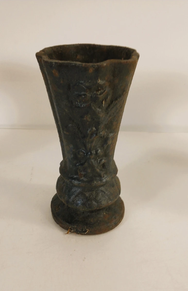 Set van drie metalen sierbloempotten of cachepots in klassieke stijl - foto 4