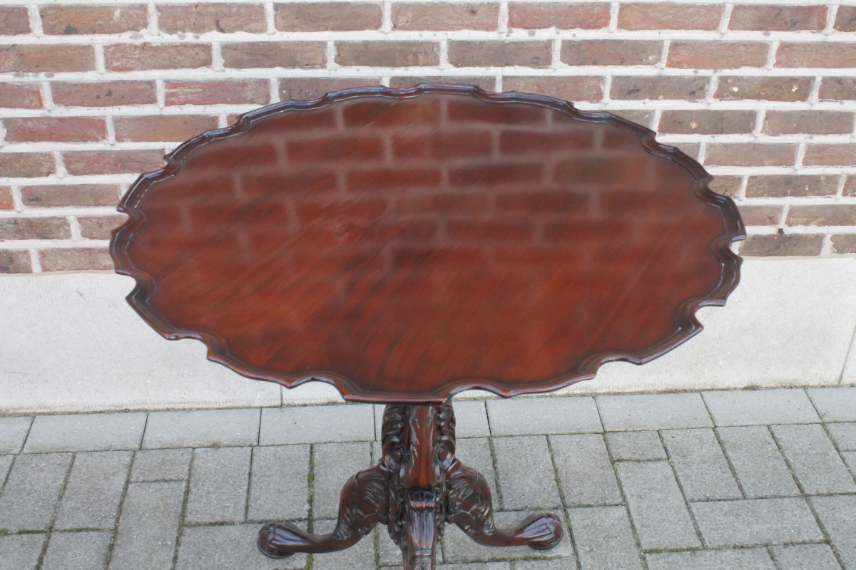 Klassieke antieke tripoortafel - foto 2