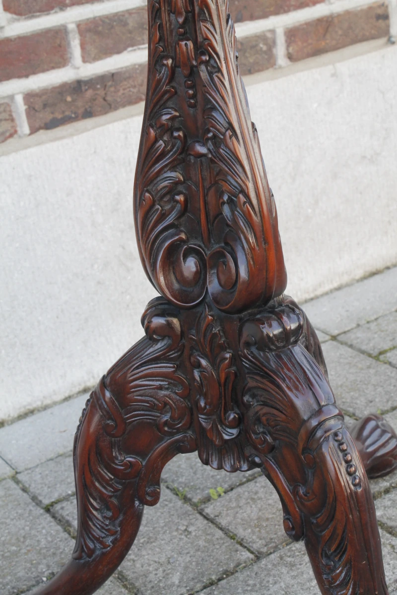 Klassieke antieke tripoortafel - foto 4