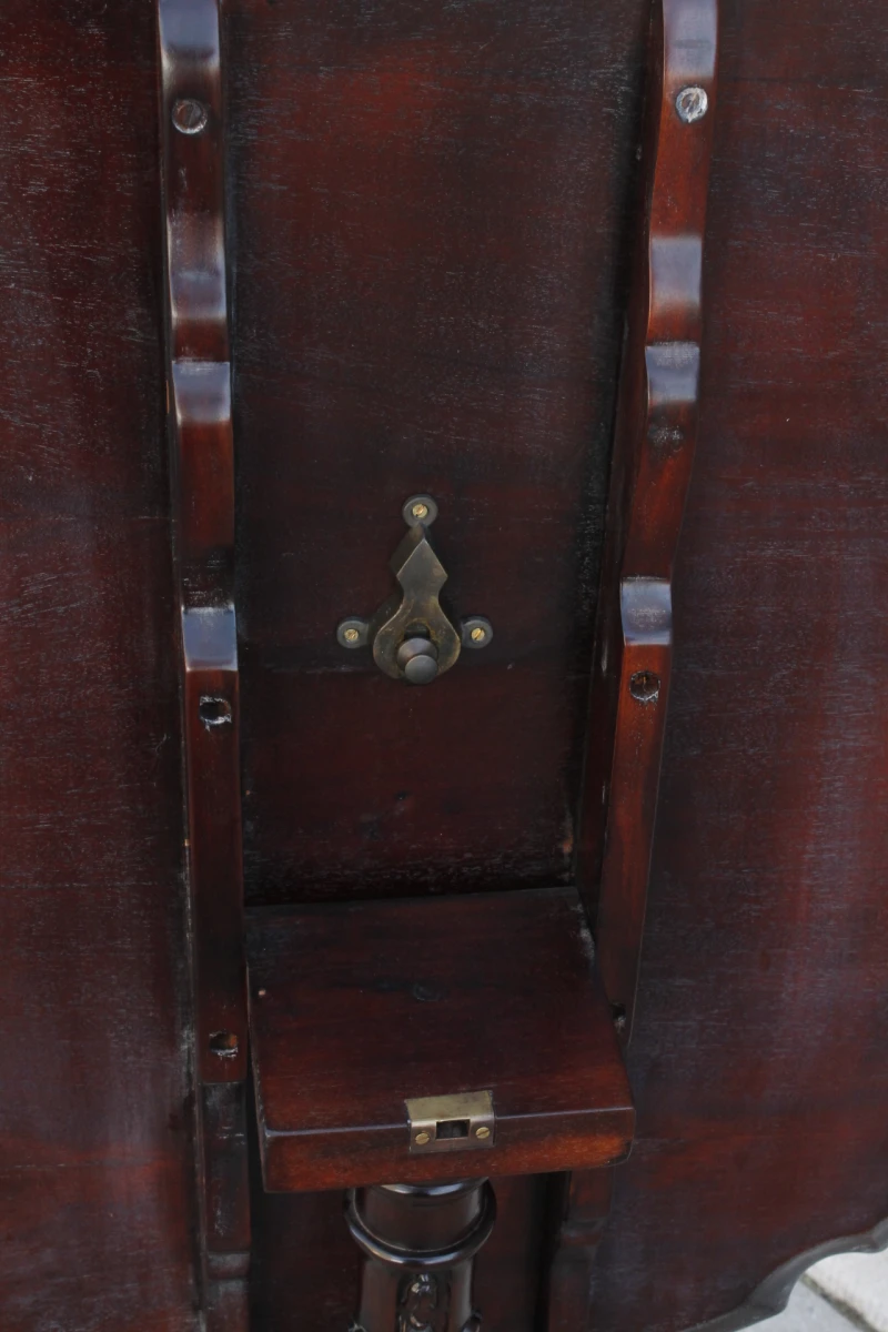 Klassieke antieke tripoortafel - foto 7
