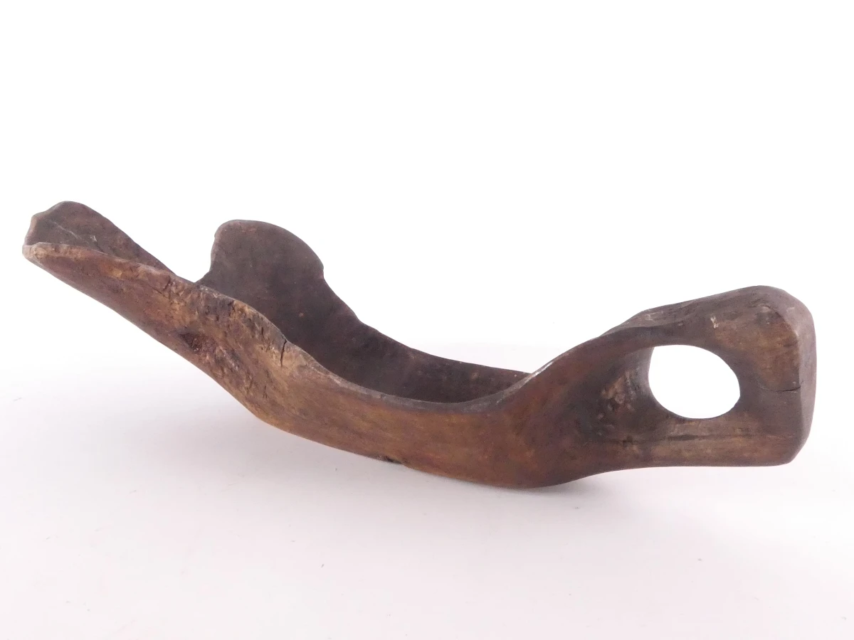 Vintage handgesneden houten trog - foto 6