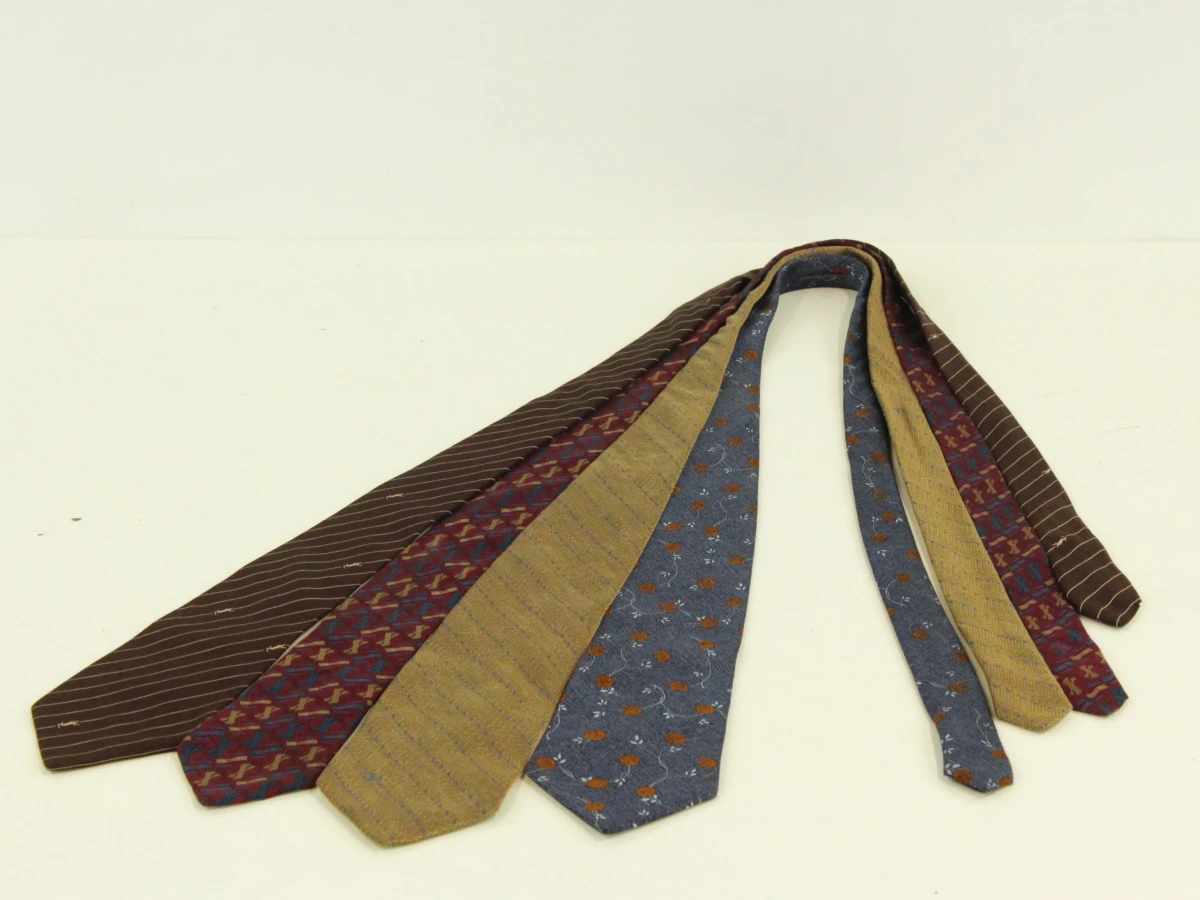 Lot van 4 vintage zijden designerstropdassen - Yves Saint Laurent, Christian Dior, Valentino & Lanvin - foto 2