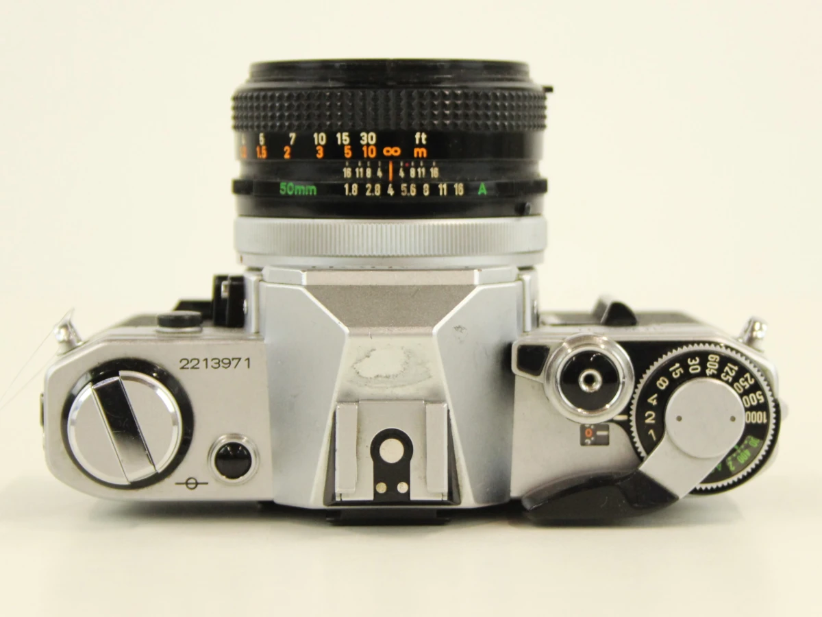 Canon AE-1 + 50 mm Canon s.c. 1:1.8 lens - foto 5