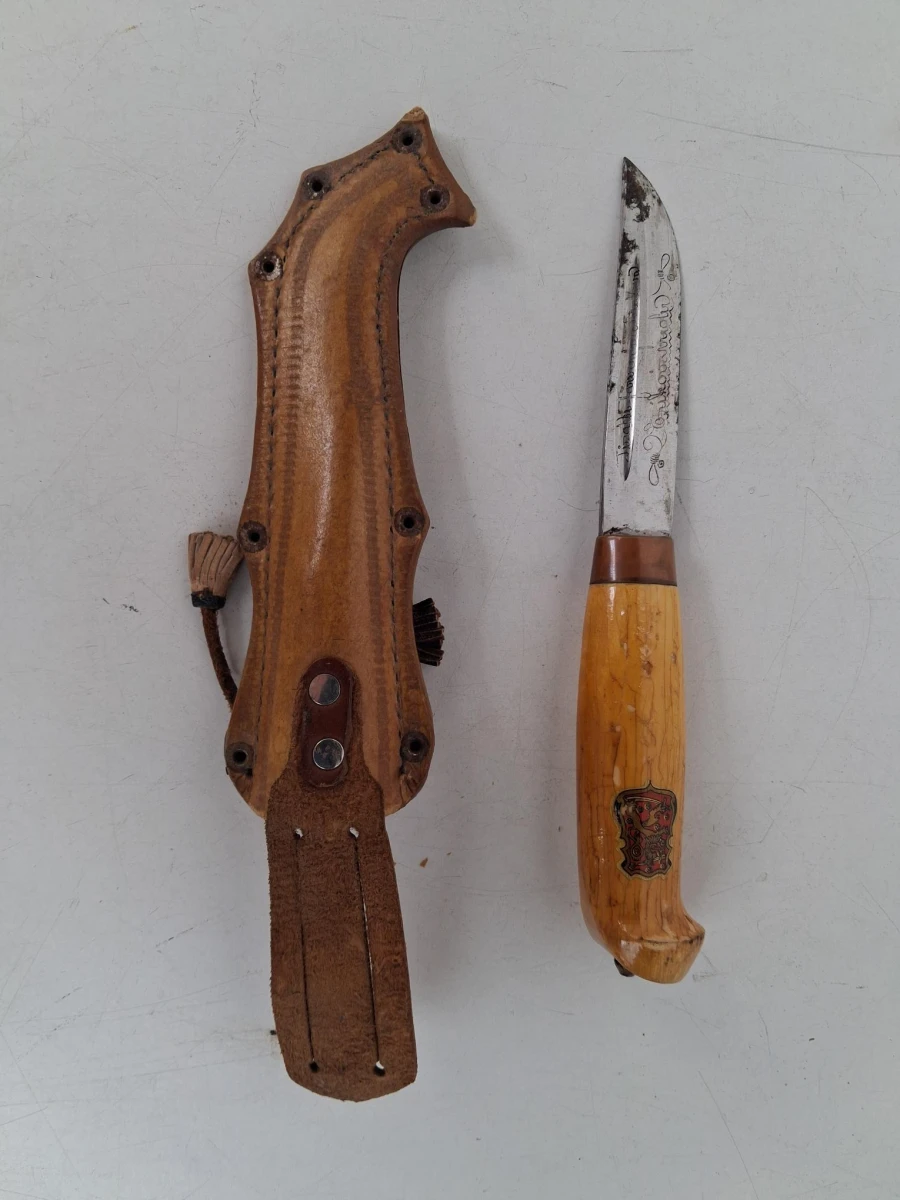 Twee souvenirmessen