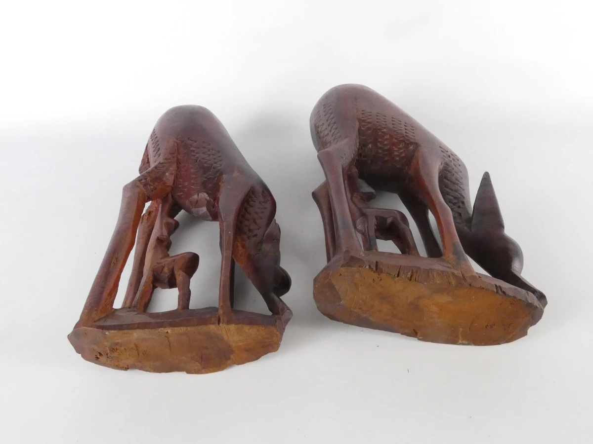 Paar decoratieve houten antilopen met kalf - foto 9